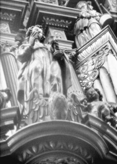 Bois-le-Duc - cathedral - organ with St.John the Evangelist